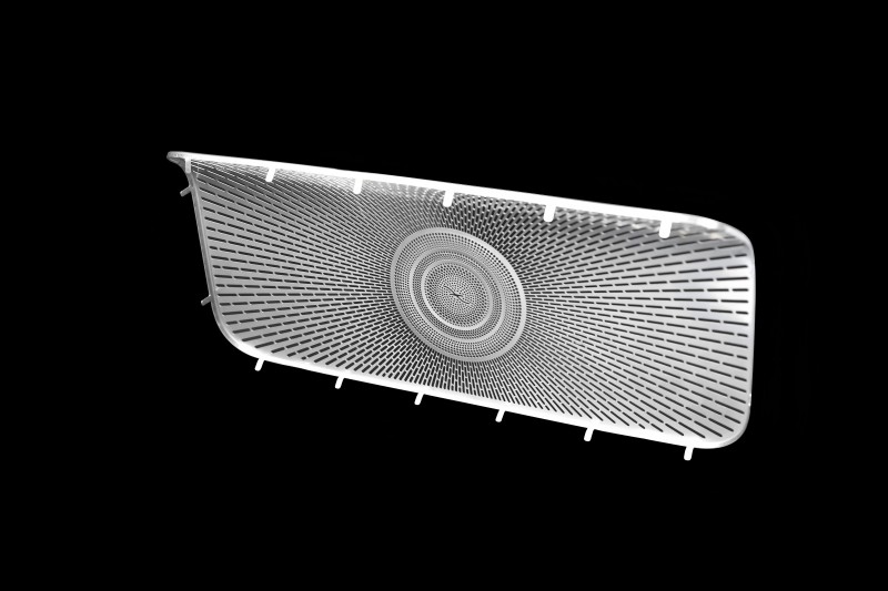 車のホーンネットはどのように作られていますか？